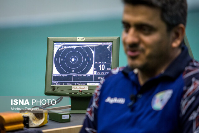 میگویند ۱۷ میلیارد و یک آپارتمان در پاسداران گرفتهام!/ اولین پرستاری بودم که به سوریه رفت