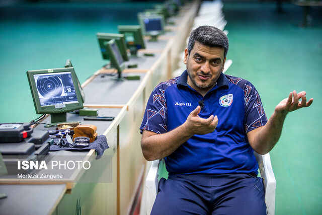 میگویند ۱۷ میلیارد و یک آپارتمان در پاسداران گرفتهام!/ اولین پرستاری بودم که به سوریه رفت