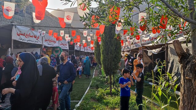 جشنواره شاه‌توت به پله سوم رسید/افزایش بهره‌وری و کیفیت محصولات تولیدی در روستای سولقان