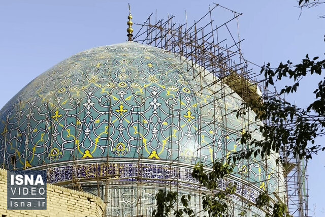 ویدئو / چین و چروک، نتیجۀ ۱۳ سال مرمتِ گنبد مسجد امام ویدئو / چین و چروک، نتیجۀ ۱۳ سال مرمتِ گنبد مسجد امام