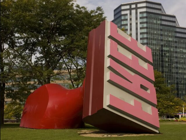 خالق مجسمههای غولپیکر درگذشت