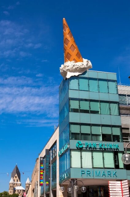 خالق مجسمههای غولپیکر درگذشت