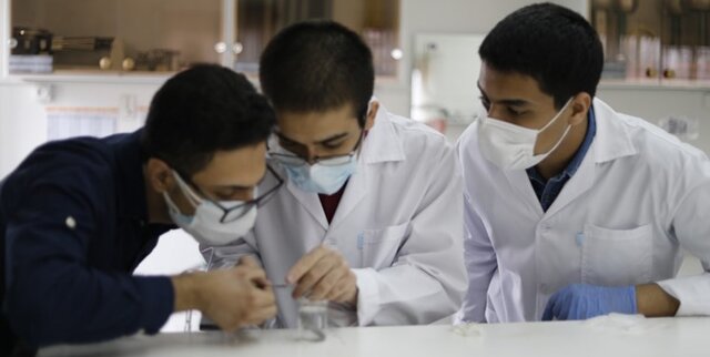 نخبگان و سرمایههای ملی از نفت با ارزشترند نخبگان و سرمایههای ملی از نفت با ارزشترند
