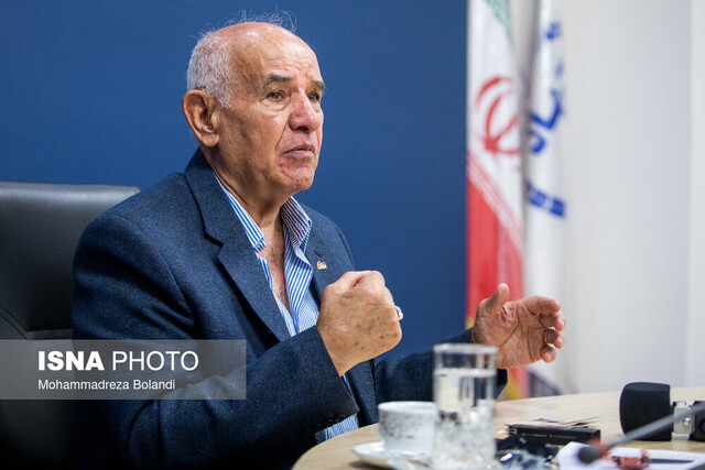 قهرمانی که بوکس را حلال کرد!/ هویتدوست: ناطقنوری را من آوردم