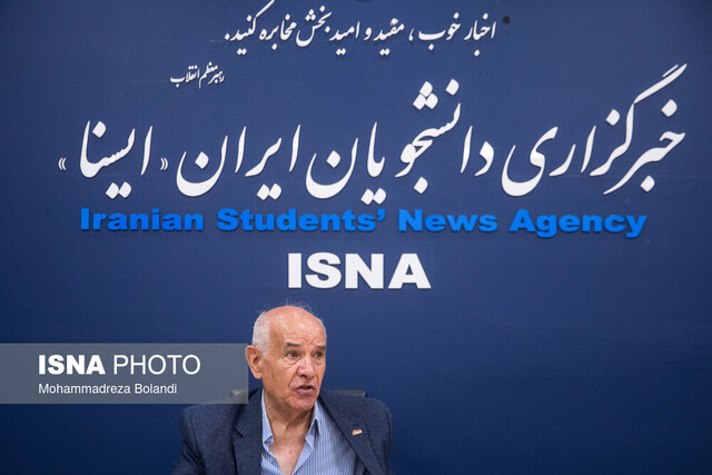 قهرمانی که بوکس را حلال کرد!/ هویتدوست: ناطقنوری را من آوردم