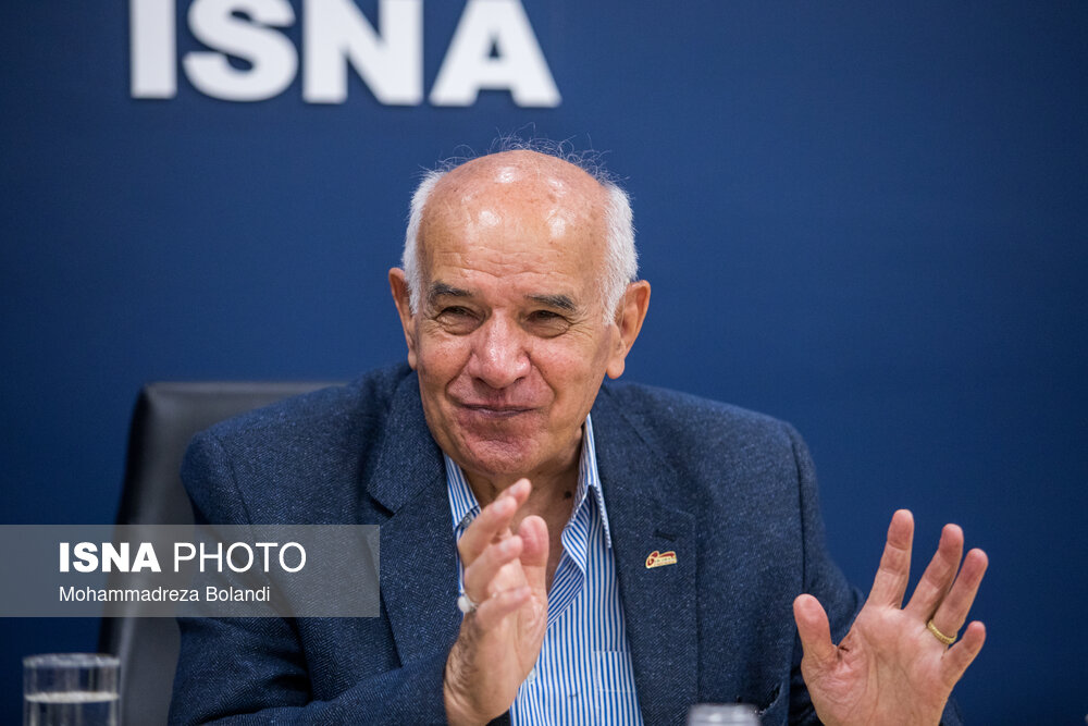 قهرمانی که بوکس را حلال کرد!/ هویتدوست: ناطقنوری را من آوردم