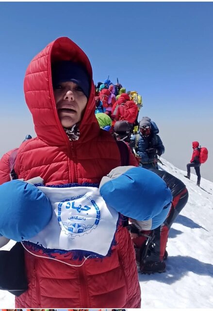 صعود خبرنگار ایسنا به آرارات به مناسبت سالروز تاسیس جهاد دانشگاهی و روز خبرنگار