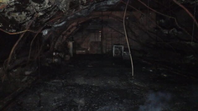 آتش سوزی یک گاراژ ۳ هزار متری در بزرگراه آزادگان