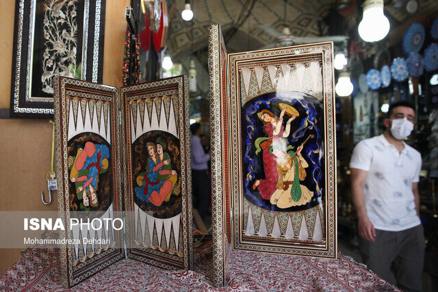 عکس تزیینی است هنرمند چگونه خود را از دام دلالان رها کند؟