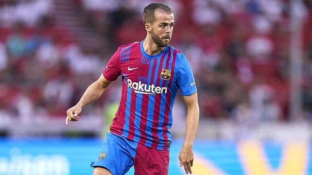 پیانیچ: لواندوفسکی بهترین مهاجم جهان است