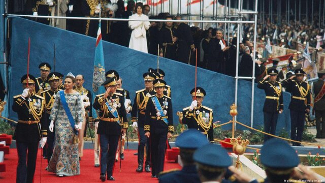 نماز روحانیِ عرب بر جنازه سلطانِ عجم