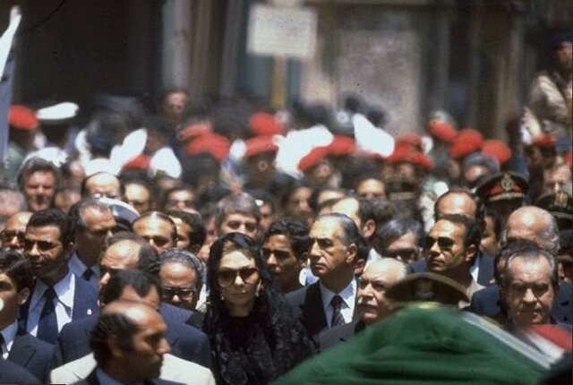 نماز روحانیِ عرب بر جنازه سلطانِ عجم