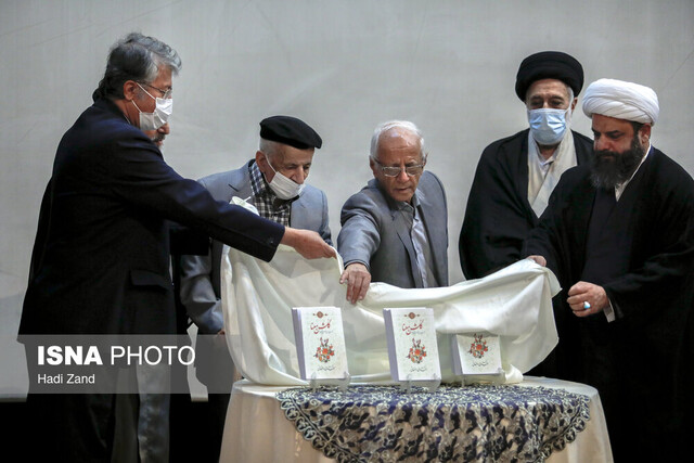 نگاه مهدوی دامغانی به تشیع و ادبیات عرب چه بود؟