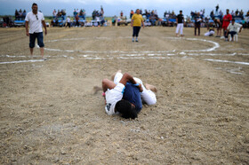 مسابقه کشتی گورش