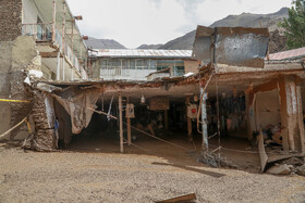 خسارات وارد شده از جاری شدن سیلاب و رانش زمین در امامزاده داوود تهران