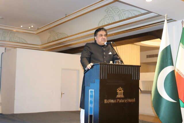 تاکید سفیر پاکستان در تهران بر دستیابی به هدف ۵ میلیارد دلاری تجارت دوجانبه