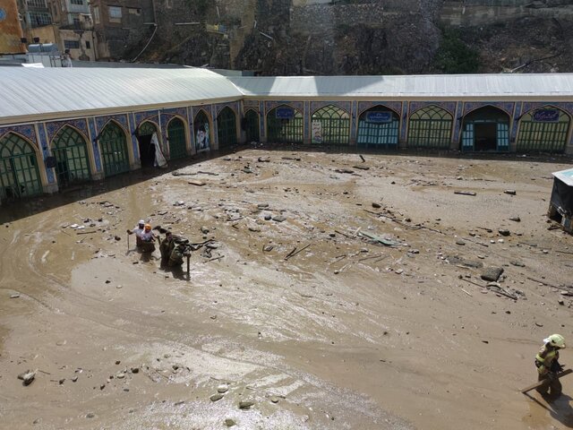 عکس از سیل سال گذشته امامزاده داوود انجام عملیات آبخیزداری در امامزاده داوود