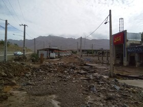 عملیات لایروبی و آواربرداری در روستای بارده در حال انجام است