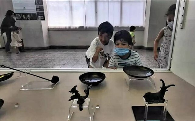 موزه ملی ایران خانوادهها برای هالووین هزینه میکنند برای موزه نه!