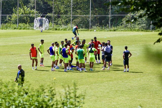 استقلالی‌ها به کمپ حجازی می‌روند