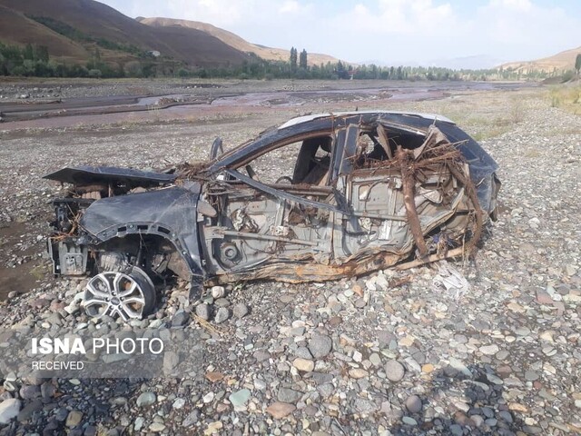 سیل طالقان ۷۰ خودرو را برد/از برخی خودروها هیچ اثری باقی نمانده است سیل طالقان ۷۰ خودرو را برد/از برخی خودروها هیچ اثری باقی نمانده است
