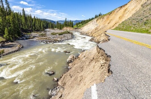 ۴۰ روستای استان مرکزی درگیر سیل/ کشف جسد ۲ قربانی سیل بختگان
