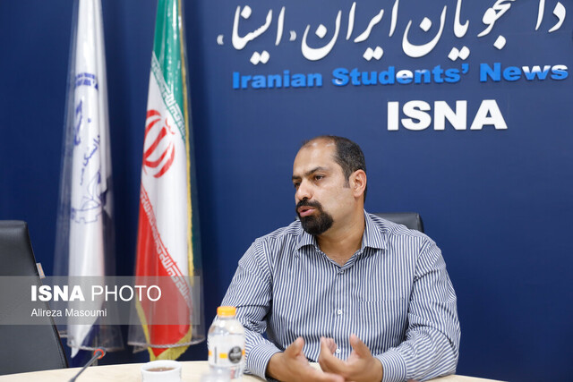 حاشیههایی که به ملاقلی پور چسبیده است