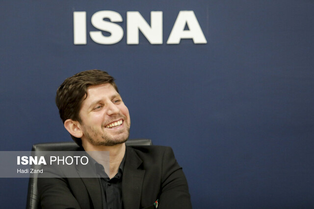 باقری معتمد در ایران اکونومیست: تکواندو در سراشیبی سقوط است/ برای تغییر ندادن تابعیتم خدا را شکر میکنم