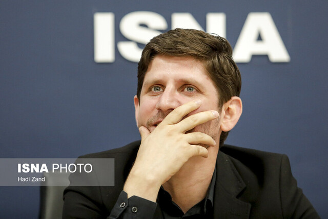 باقری معتمد در ایران اکونومیست: تکواندو در سراشیبی سقوط است/ برای تغییر ندادن تابعیتم خدا را شکر میکنم