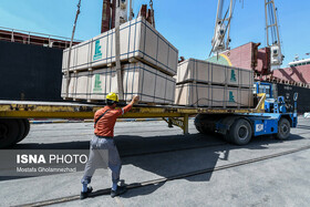 تخلیه و بارگیری حدود ۶۰۰ هزار تن کالای اساسی در بندر چابهار