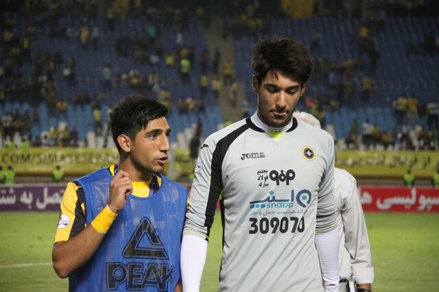 فیل و فنجانهای لیگ بیست و دوم