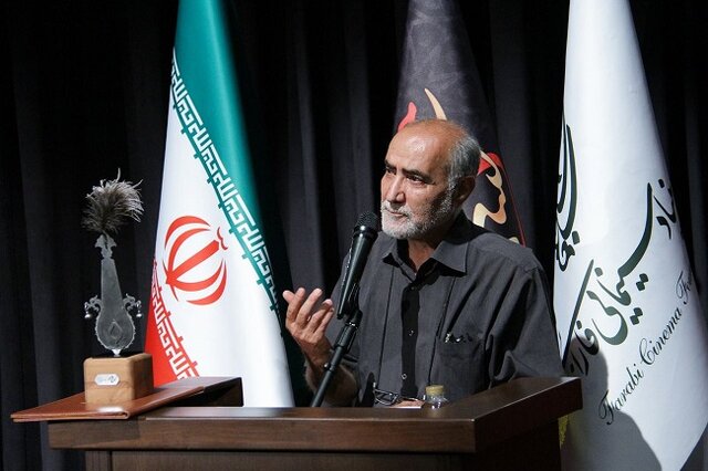 عکس آرشیوی است منوچهر محمدی: نباید گرفتار شعارهای پوپولیستی شد