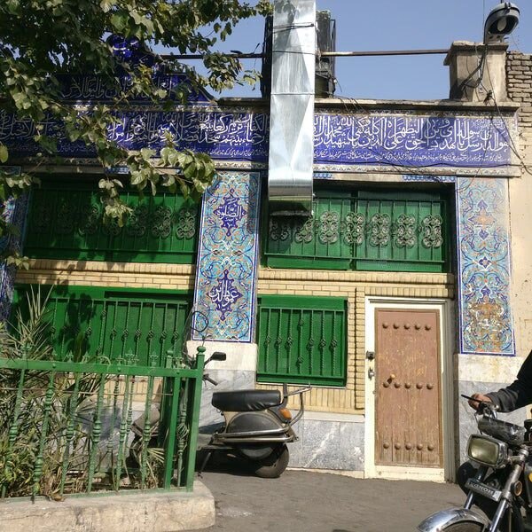 از طولانیترین تکیه تهران و سقاخانه آن چه مانده است؟