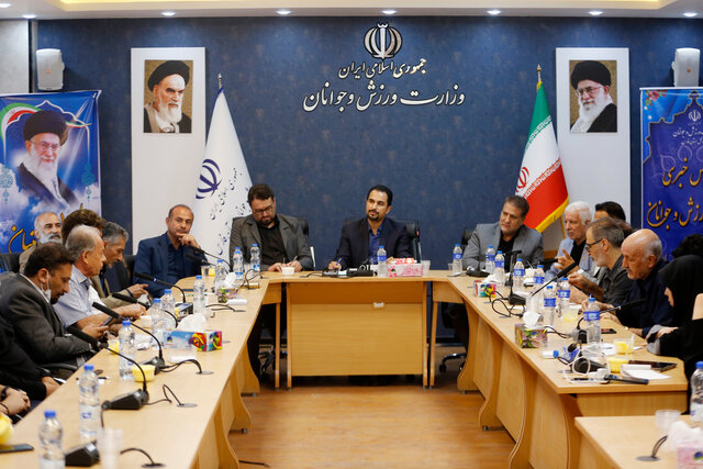 تمام زیرساختهای ورزشی شیراز مستهلک است تمام زیرساختهای ورزشی شیراز مستهلک است