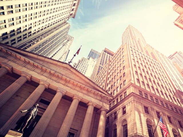 وکیلِ رِبا که توانست اقتصاد را نجات دهد