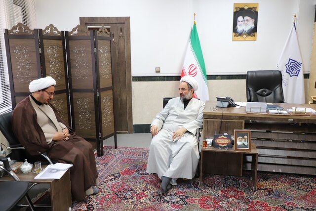 توسعه خدمات با حفظ شأن و کرامت طلاب