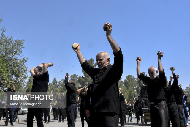 آئین سنتی سنگزنی در روستای علاء سمنان