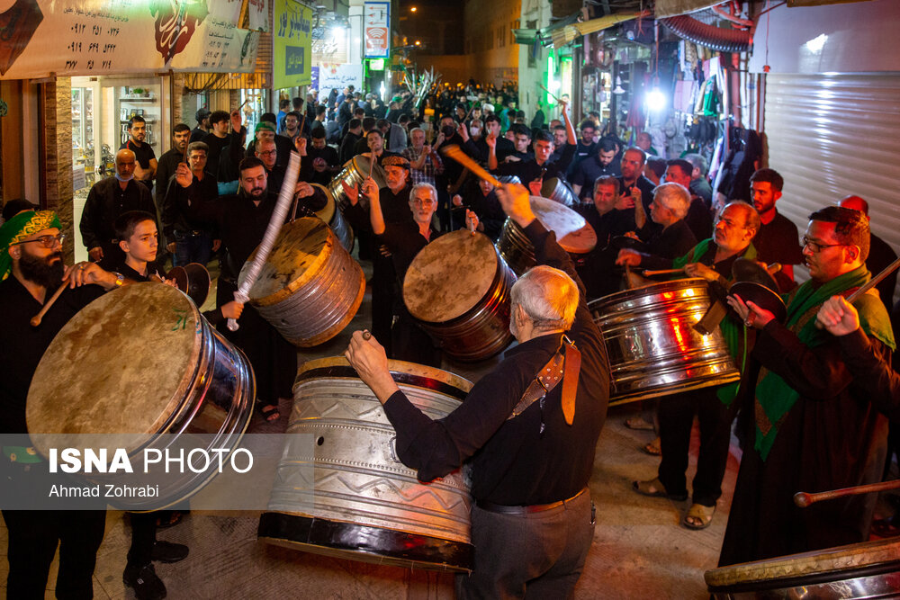 تصاویری از مراسم سنتی مشق شمشیر نجفیهای مقیم قم