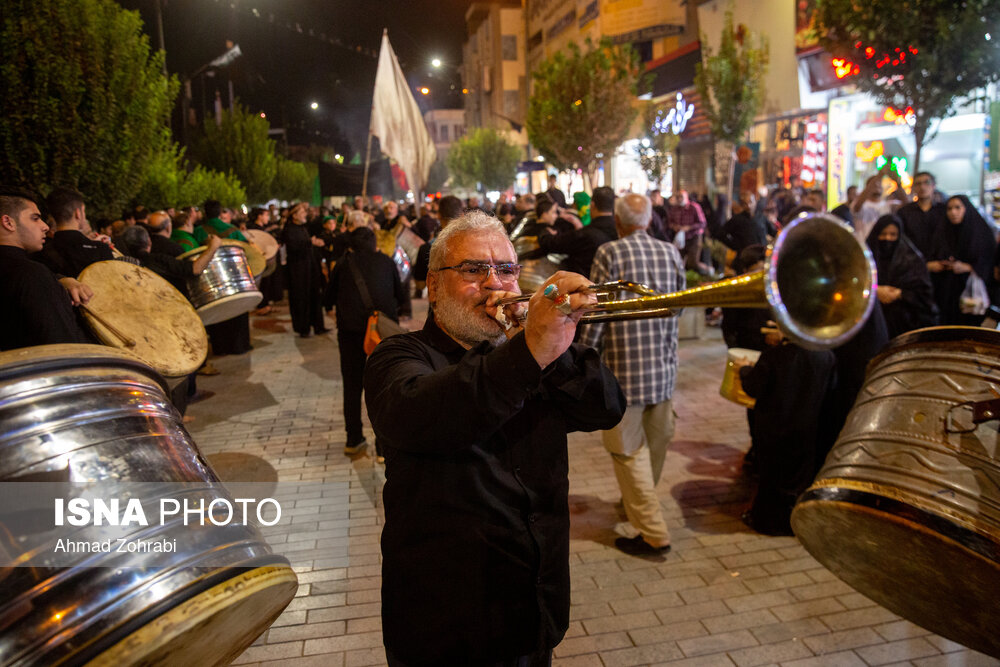تصاویری از مراسم سنتی مشق شمشیر نجفیهای مقیم قم