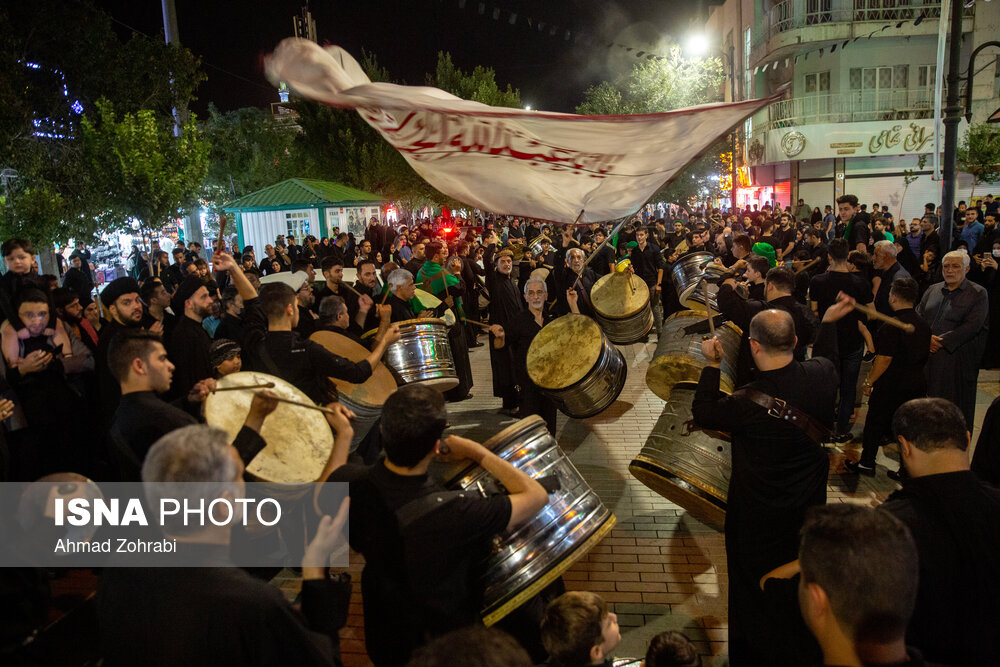 تصاویری از مراسم سنتی مشق شمشیر نجفیهای مقیم قم
