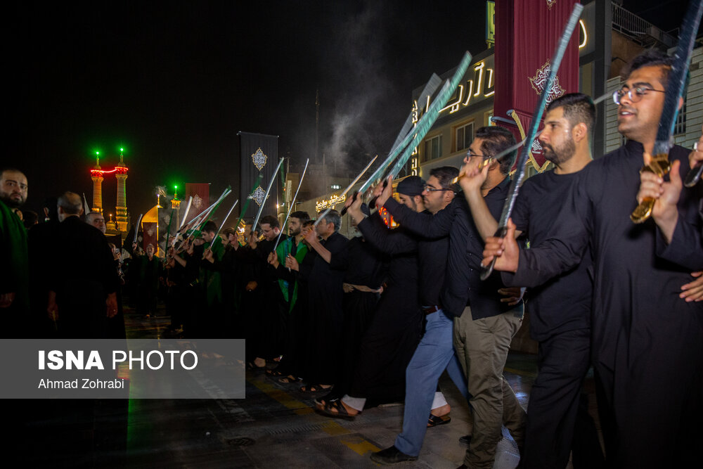 تصاویری از مراسم سنتی مشق شمشیر نجفیهای مقیم قم