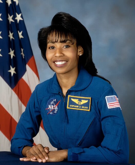 فهرست ناسا از زنان کاندیدای اعزام به ماه