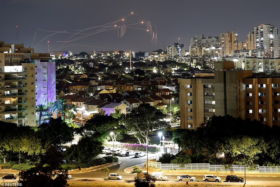 دستور وزیر جنگ رژیم صهیونیستی به ادامه عملیات تهاجمی علیه غزه