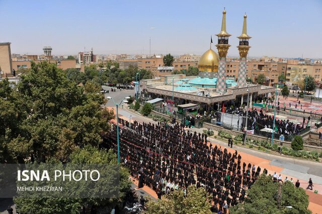 نماز ظهر عاشورا در میدان امامزاده عبدالله (ع) همدان اقامه شد