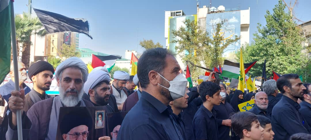 تجمع مردم تهران در اعتراض به جنایتهای اخیر رژیم صهیونیستی