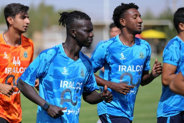 والنتینو یوئل با آلومینیوم قرارداد امضا کرد والنتینو یوئل با آلومینیوم قرارداد امضا کرد