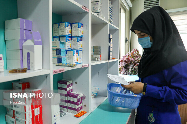 عکس: آرشیو اسماعیلی: به دنبال گستردهتر شدن شمول بیمهای داروها هستیم