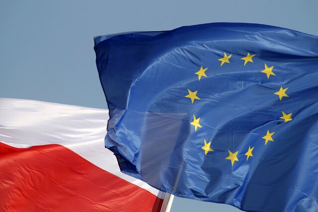 لهستان به اتحادیه اروپا نسبت به قطع کردن بودجه کرونا هشدار داد