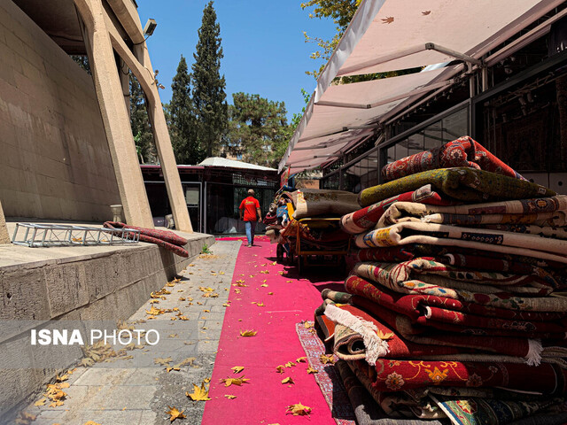 به اسم نمایشگاه، فروشگاه راه انداختهاند!