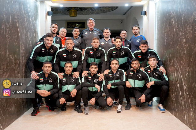 تیم ملی کشتی آزاد جوانان عازم رقابت‌های جهانی بلغارستان شد